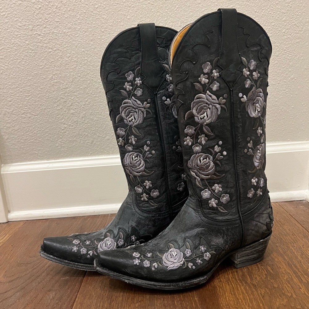 Embroidered Black Floral Western Boots - Cowboy Boots